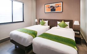 Treebo Elite Residency - 2 Kms From Railway Station